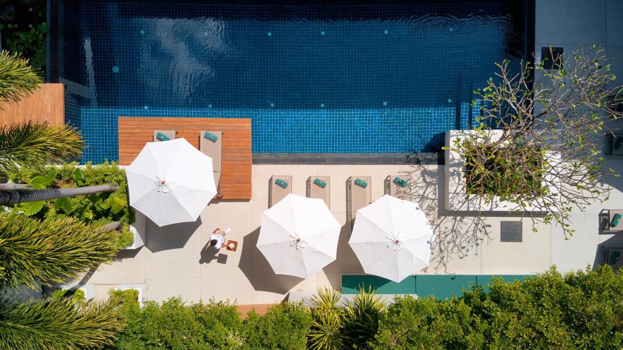 Outrigger Surin Beach Resort - Sha Extra Plus Zewnętrze zdjęcie The pool at the Beverly Hills Hotel
