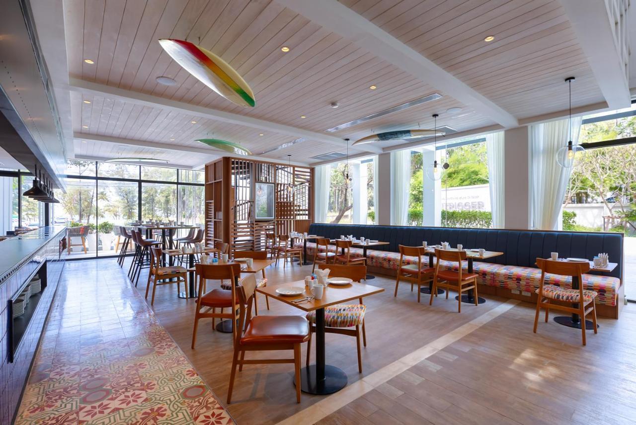 Outrigger Surin Beach Resort - Sha Extra Plus Zewnętrze zdjęcie The Beach Club