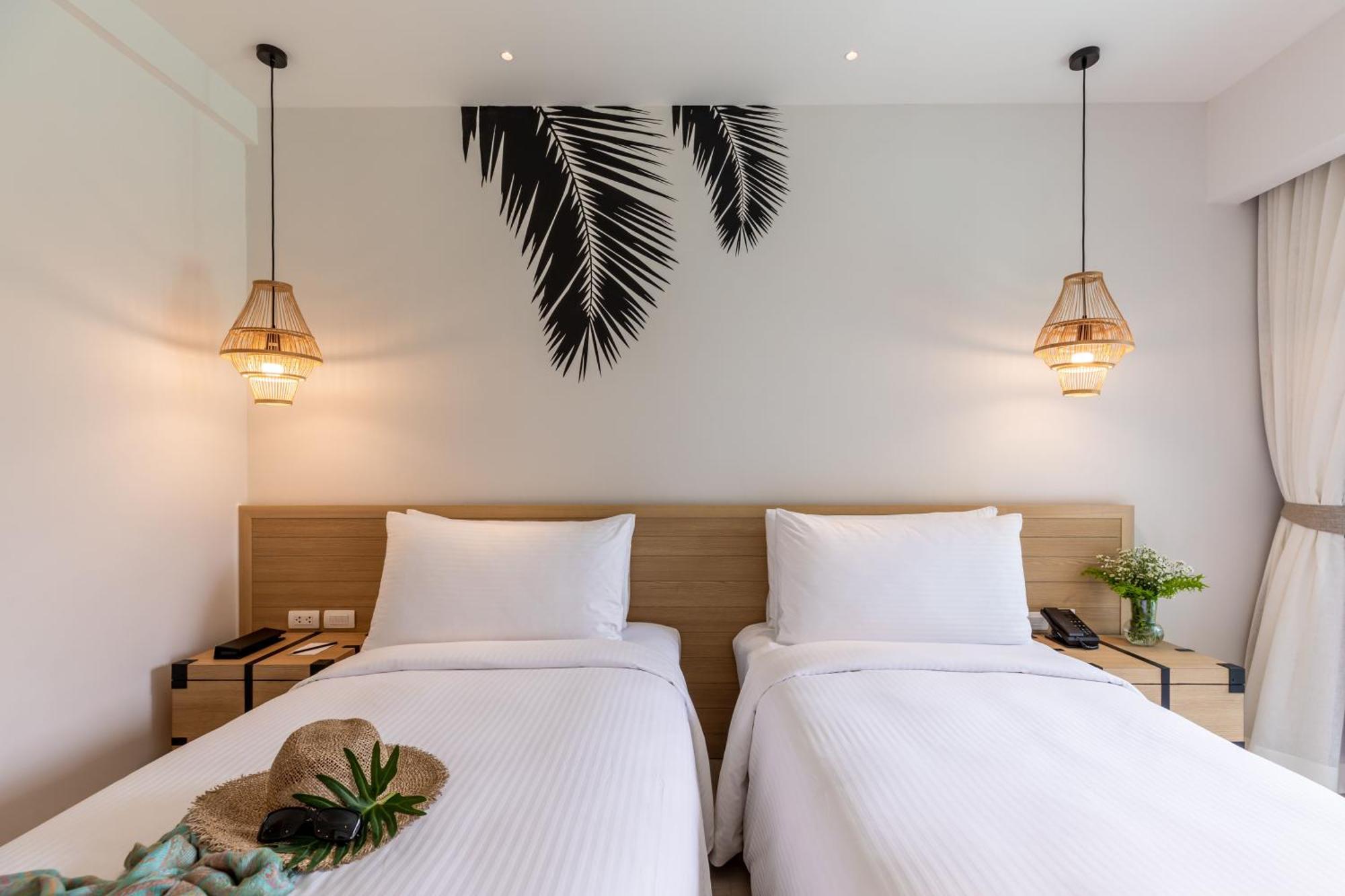 Outrigger Surin Beach Resort - Sha Extra Plus Pokój zdjęcie Deluxe Room